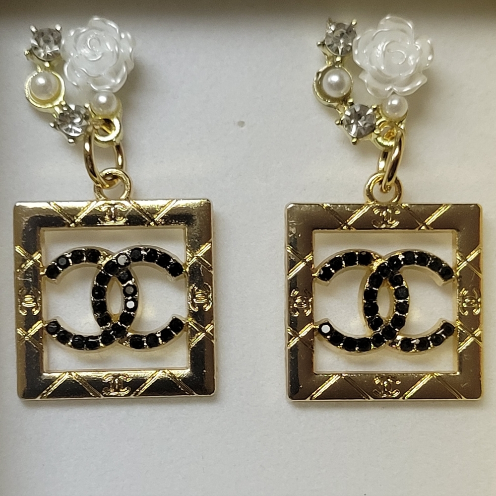 Gold Crystal Earings, New - Picture 1 of 3